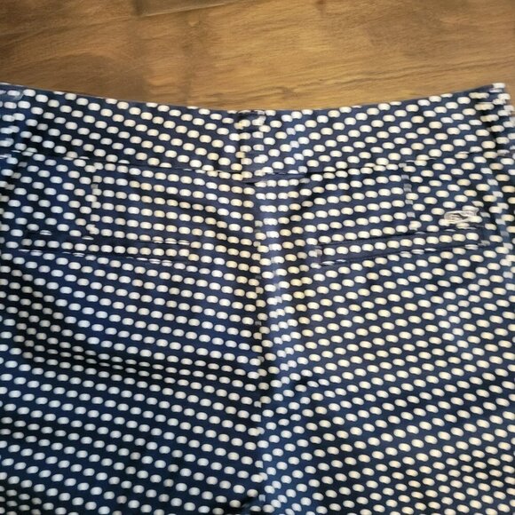 Vineyard Vines Navy and White Polka Dot Shorts Size 8 - Picture 6 of 8